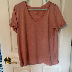 American Eagle flowy t-shirt